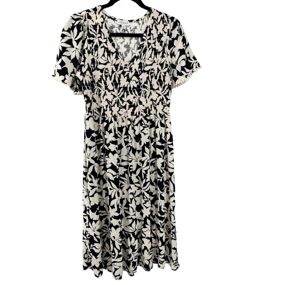 New NWT Luxology Midi Dress Womens Medium Black Cream Floral Smocked Boho